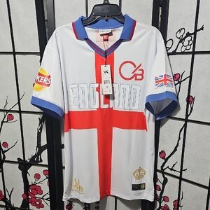 England Themed White and Red Men's Soccer Jersey Shirt Medium New